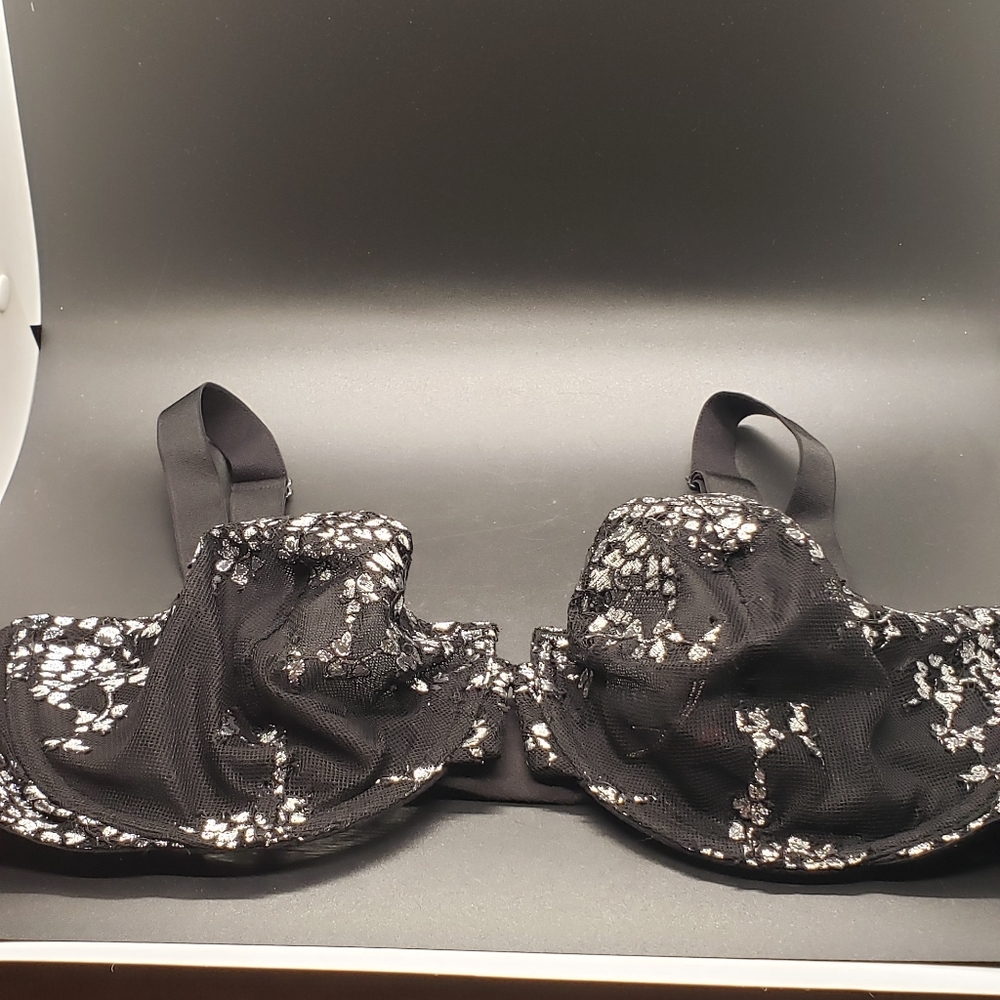 Vs lace bra